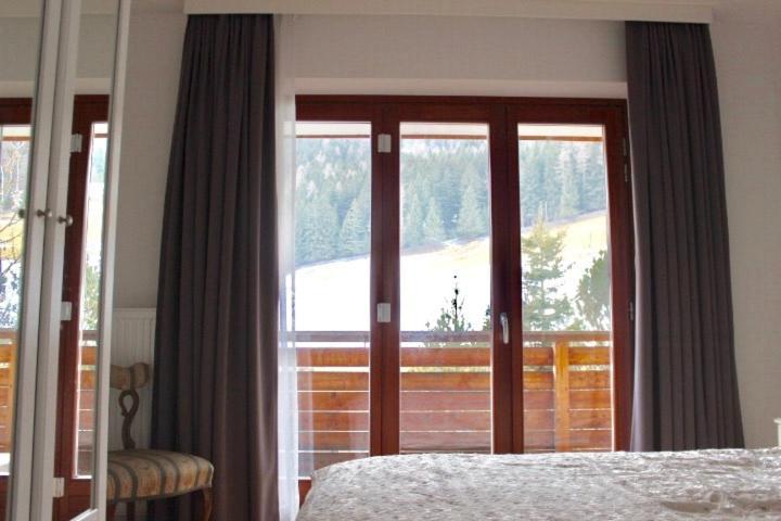 Panorama Rosie Design Chalet บาด ไคลน์เคิร์ชไฮม์ ภายนอก รูปภาพ